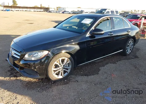 2018 Mercedes-Benz C 300 из США, поврежденный, VIN 55SWF4JB5JU246284